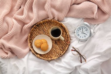 Detail Sepele yang Membuat Hari Terasa Stabil